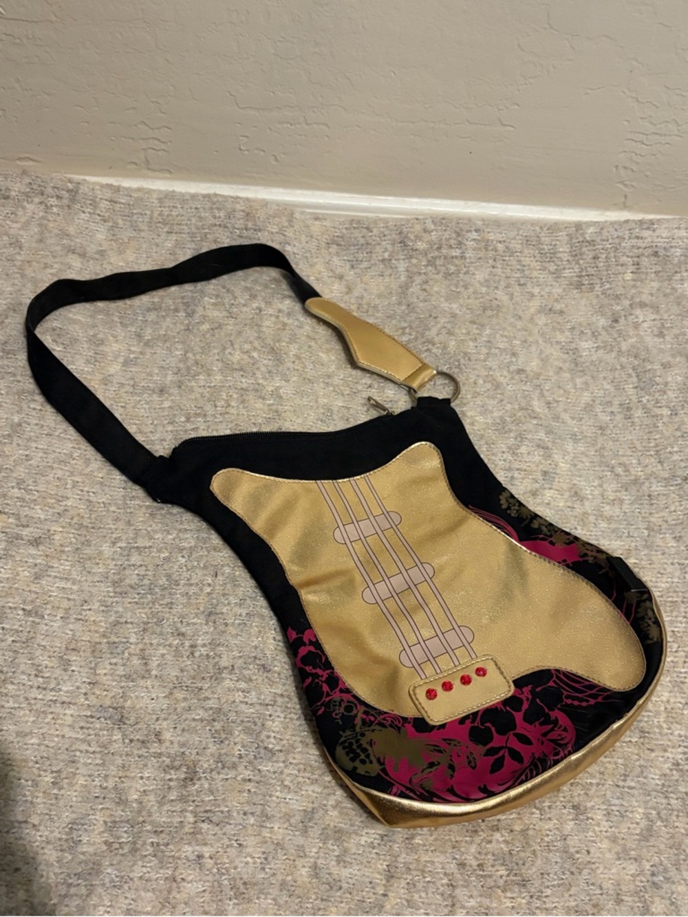 Vintage 2000s Disney Hannah Montana Guitar Purse Y2K Miley Cyrus Crossbody Bag